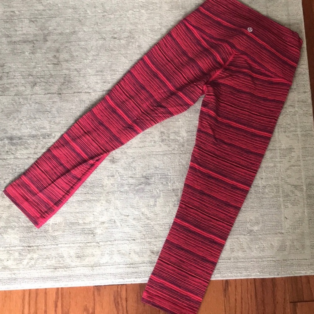 Lululemon crops